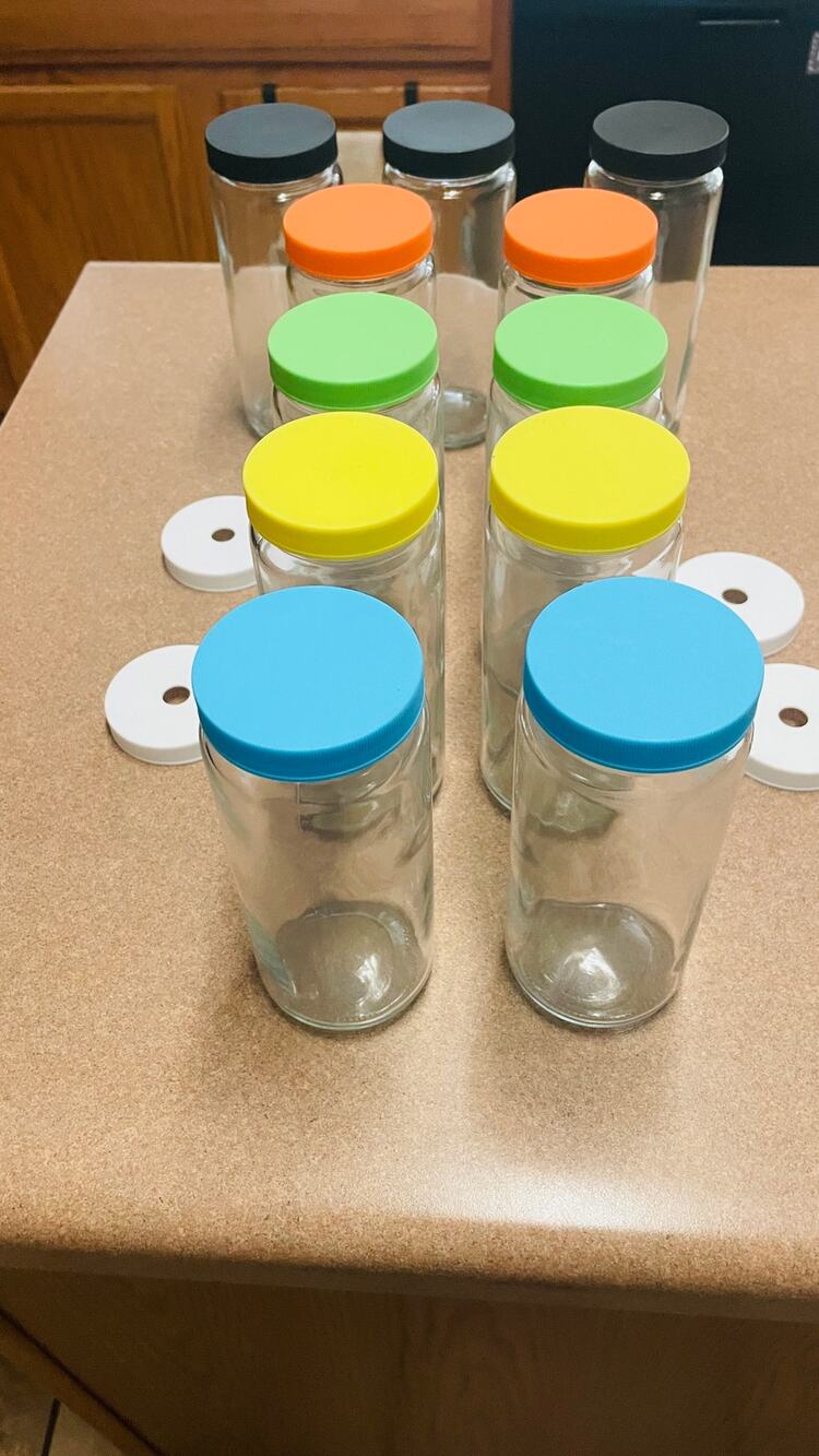 16 oz Glass Juicing Bottles 11 Pack Colored Lids Smoothie Juice Jars